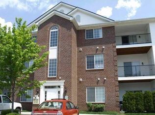 6120 Harbour Point #203, Columbus, OH 43231