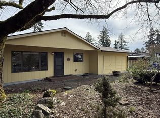 11419 S Finnegans Way, Oregon City, OR 97045