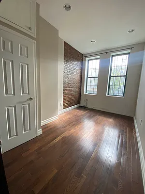 Rented by Hagstrom Management Inc | media 7