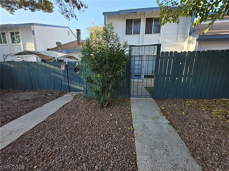 4232 Kona Coast Way — Photo 2