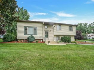 30 Creamery Dr, New Windsor, NY 12553