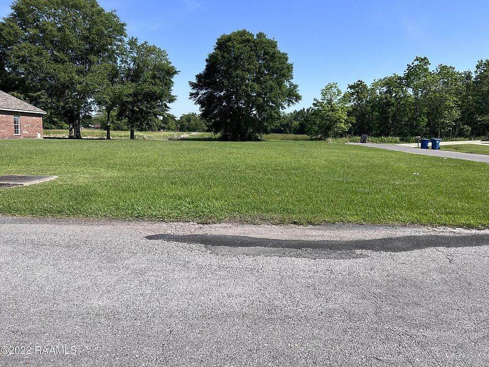 1st image of 629 Wind Haven Ln