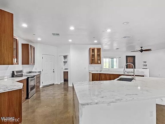 89D95327-A1B6-437A-9522-4DFA3EA0EB56