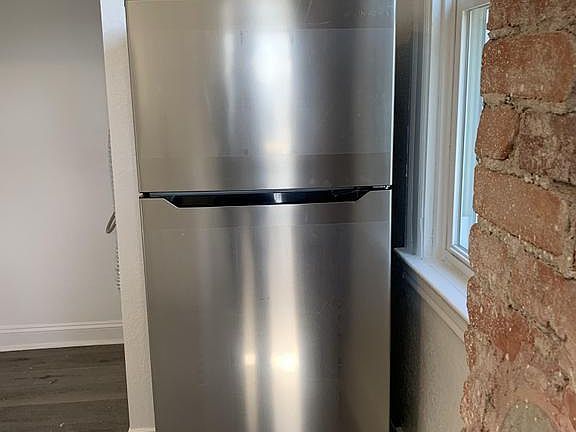 Kitchen (Stainless steel appliances)