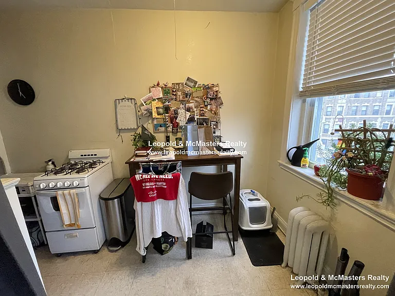 Kelton Street Apartments — Photo 9