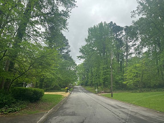 5th image of 2284 Sussex Ct