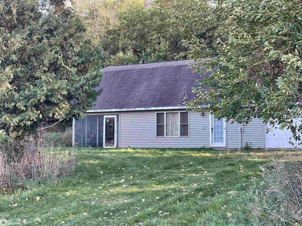 5101 County Public Rd, Montezuma, IA 52211