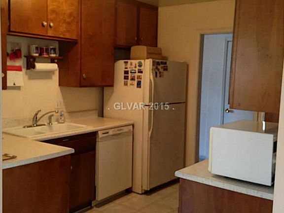 4th image of 3097 Hebard Dr