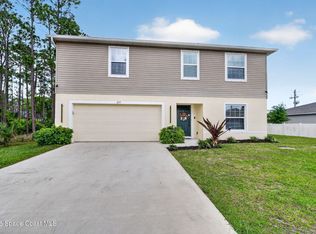 215 Friendly St SW, Palm Bay, FL 32908