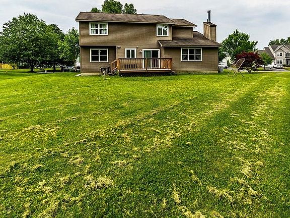 2nd image of 9 Foxwood Dr