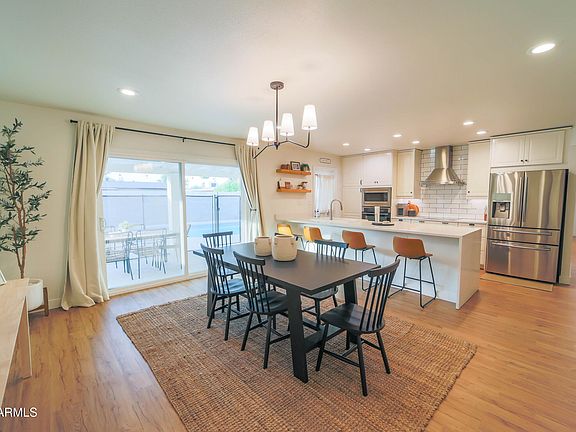 3rd image of 1224 E ALAMEDA Drive