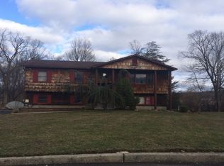 8 Langschur Ct, Thiells, NY 10984