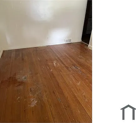 11318 Warwick St — Photo 11