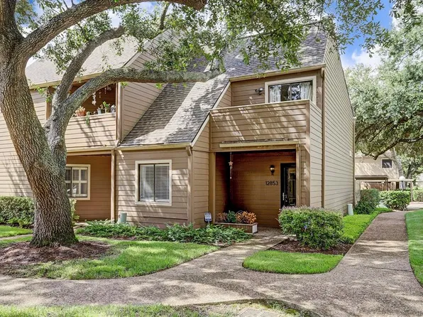 12853 Briarwest Cir, Houston, TX 77077