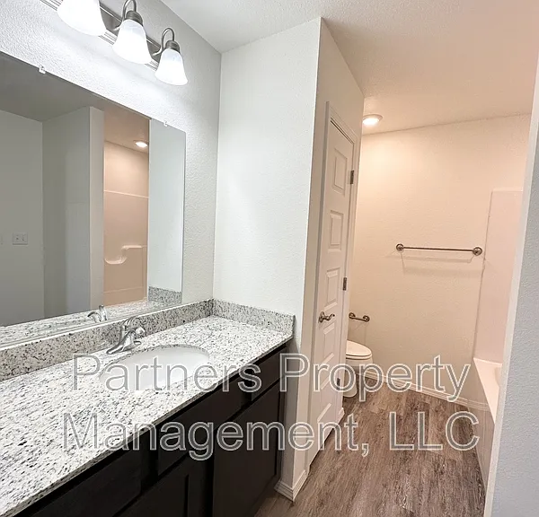 1079 S Benchmark Ln #2 — Photo 19