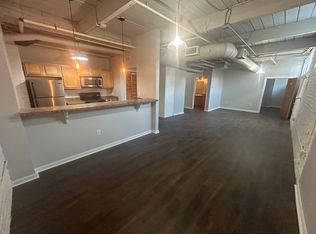 2820 Detroit Ave #B8, Cleveland, OH 44113