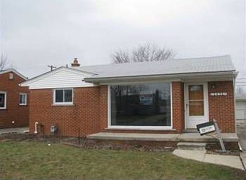 1st image of 15456 Poplar St