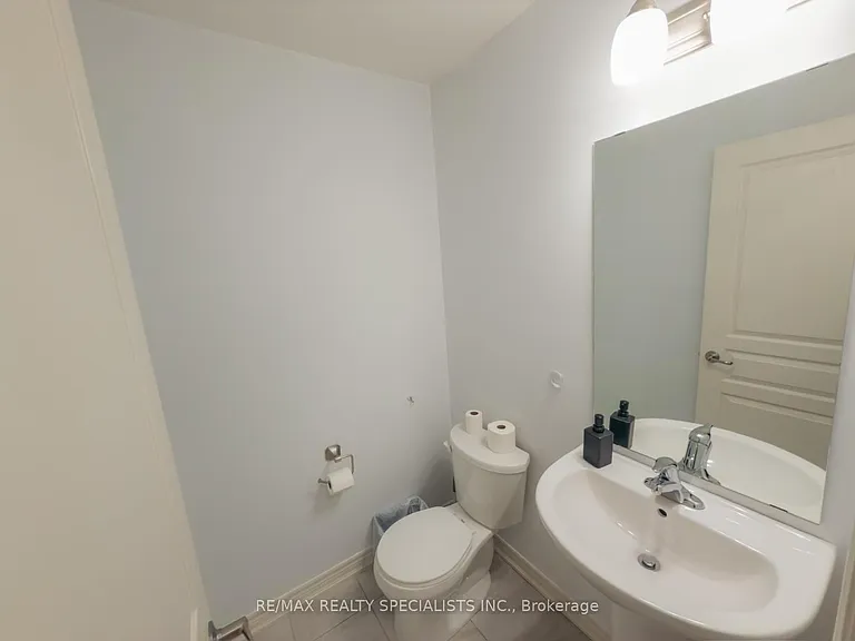 46 Haney Dr — Photo 17