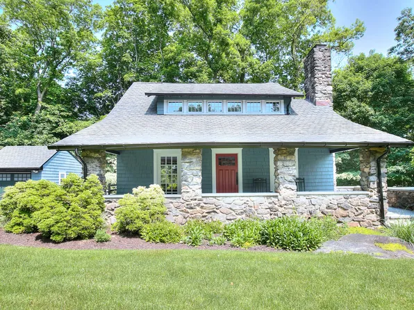 8 Rebel Lane, Darien, CT 06820