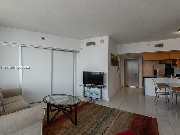 5th image of 1750 N Bayshore Dr APT 4714