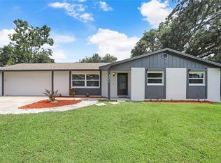321 Greenwoods Ln, Lakeland, FL 33813