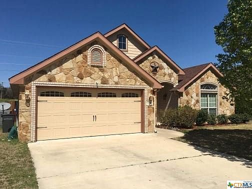 2nd image of 1505 Hazelnut Dr
