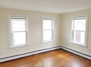 114 Gooding St APT 1, Pawtucket, RI 02860