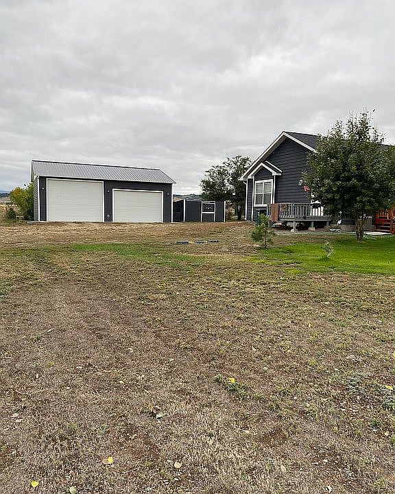 2nd image of 380 Applebrook Rd