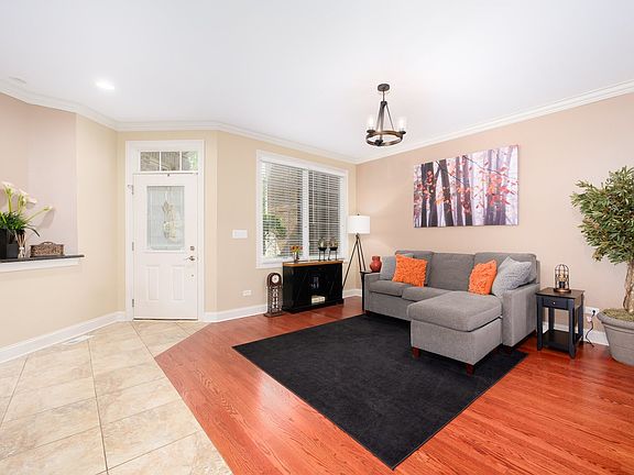 4th image of 169 Annalisa Ct