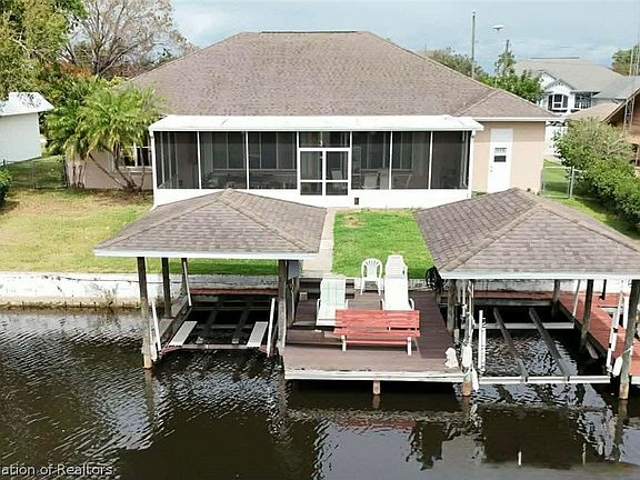 2nd image of 107 Orange Rd NE