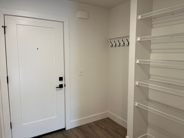 3215 S Russell St APT 302