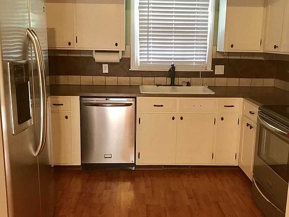 3rd image of 9601 Central Dr