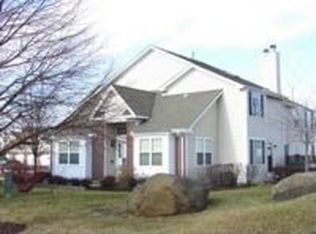 1148 Saint Andrews Ct, Algonquin, IL 60102