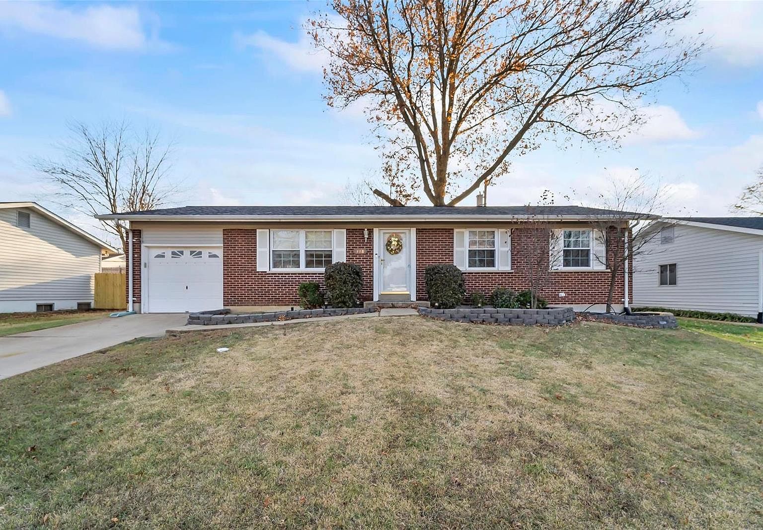 318 Burncoate Dr, Saint Louis, MO 63129 Zillow