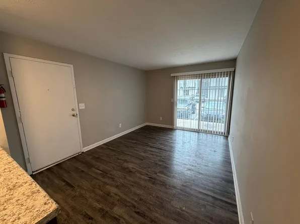 The Brownstone Apartments, 1455 Lascassas Pike APT C33, Murfreesboro, TN 37130