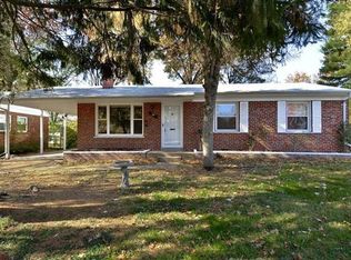 19 Armat Ct, Saint Louis, MO