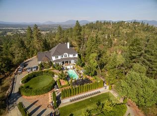 504 Arbor Ridge Dr, Grants Pass, OR 97527