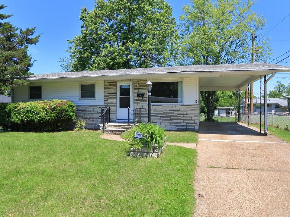 1st image of 563 Dornoch Dr