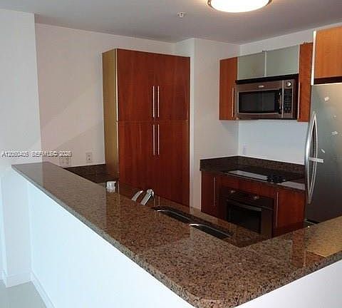 3rd image of 300 S Biscayne Blvd #T-3505