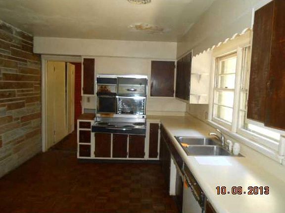 5th image of 5425 Woodside Dr