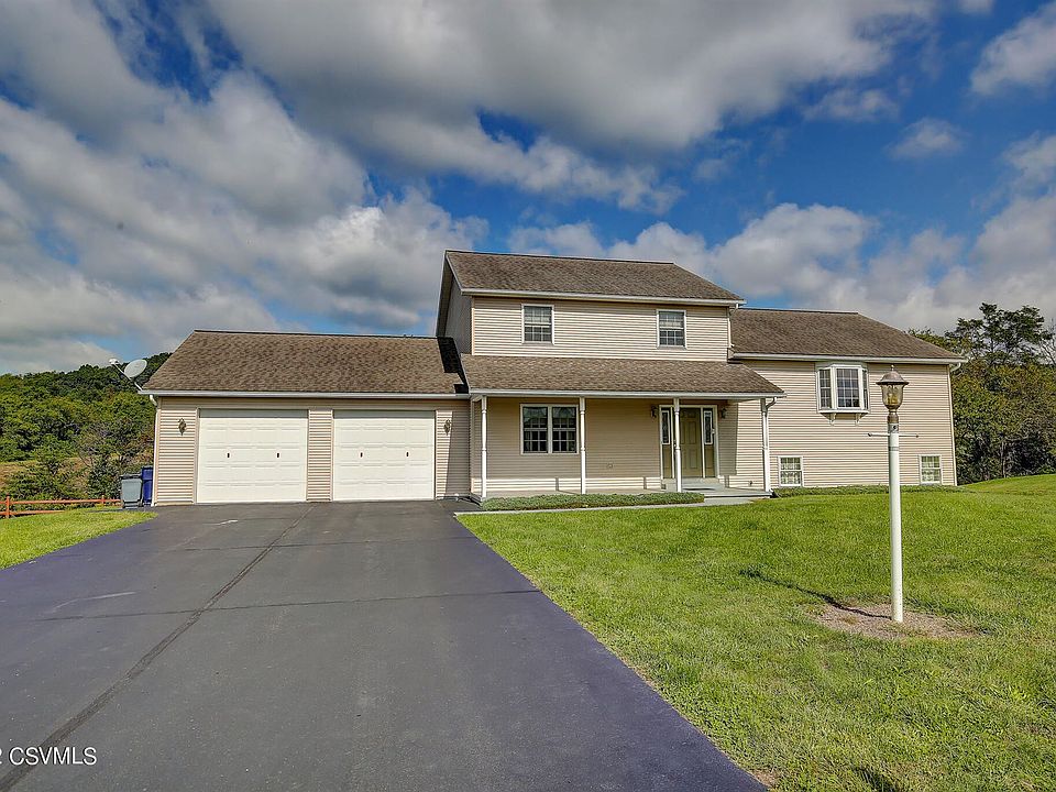 1st image of 11 Penn Brook Dr