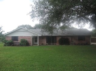 402 Simpson Rd, Victoria, TX 77904