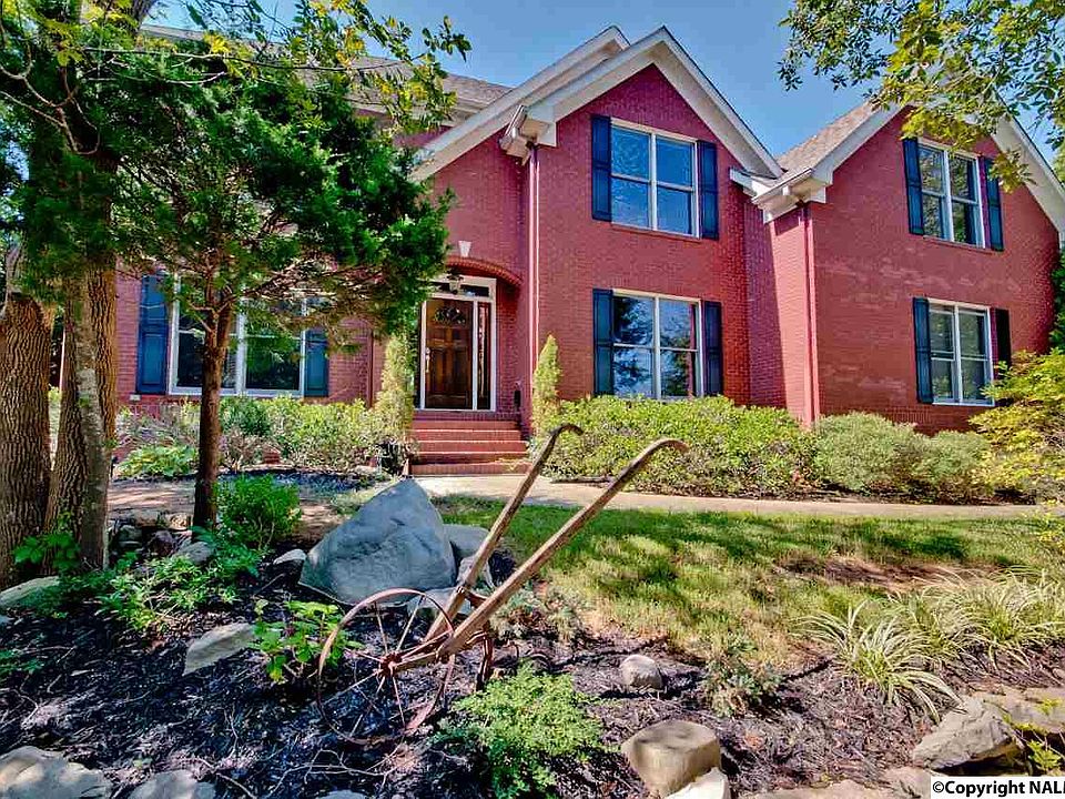 1st image of 11029 Everest Cir SE