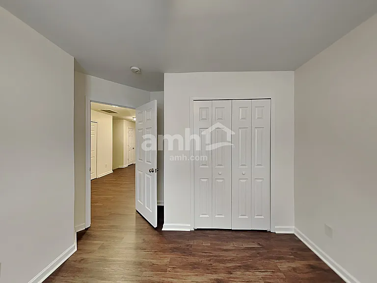 5116 Abercromby St — Photo 17