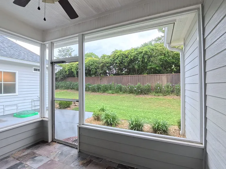 7266 Creek Ridge Rd — Photo 18