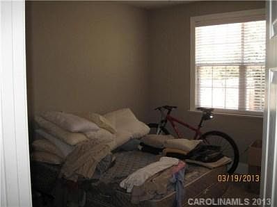 5th image of 3423 Bon Rea Dr