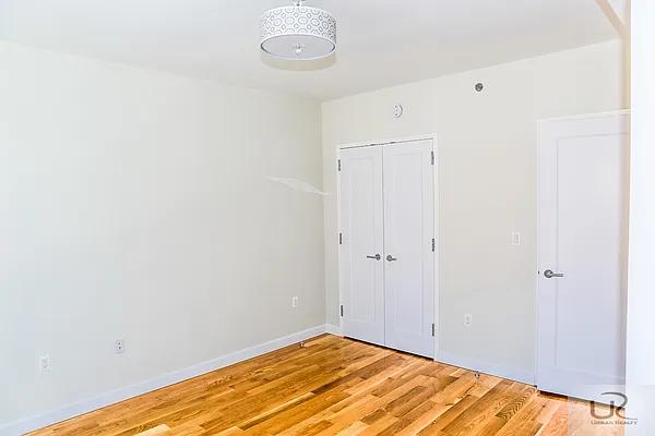 Rented by Urban Realty NYC | media 40