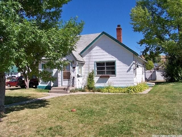 1st image of 186 N 5th St