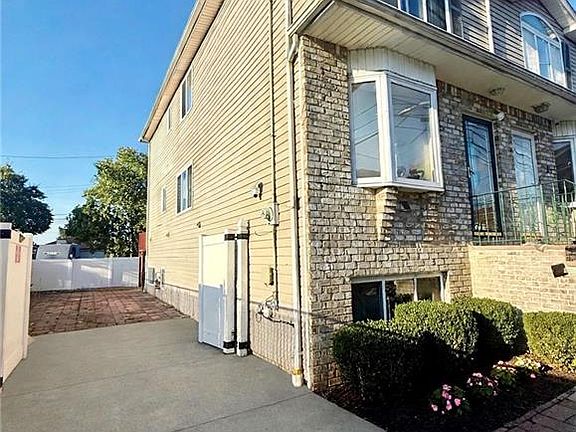 2nd image of 25 Lyceum Ct