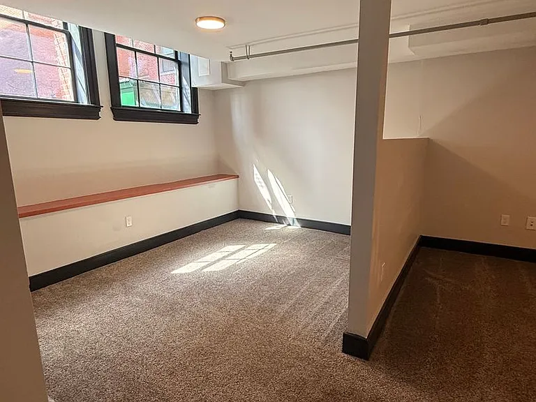 26 Washington Ave — Photo 7